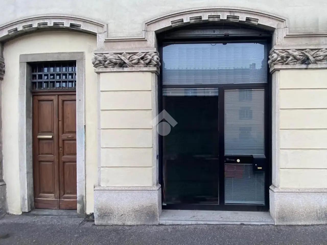 Negozio in Via Teodoro Frizzoni 7, Bergamo, {3} - Foto 1