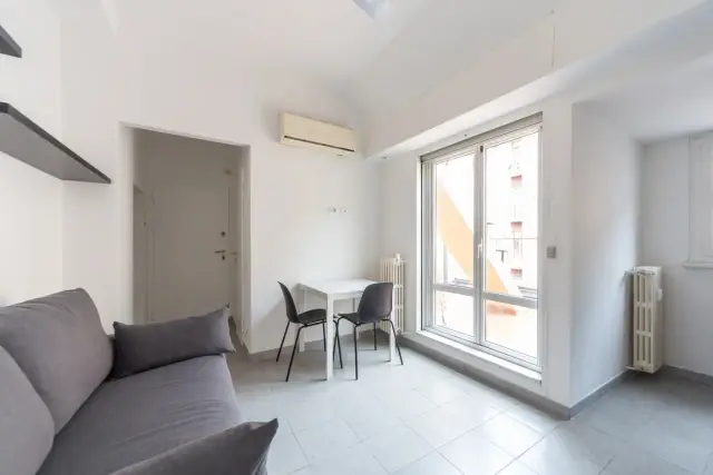 2-room flat in Via Ripamonti 110, Milano - Photo 1