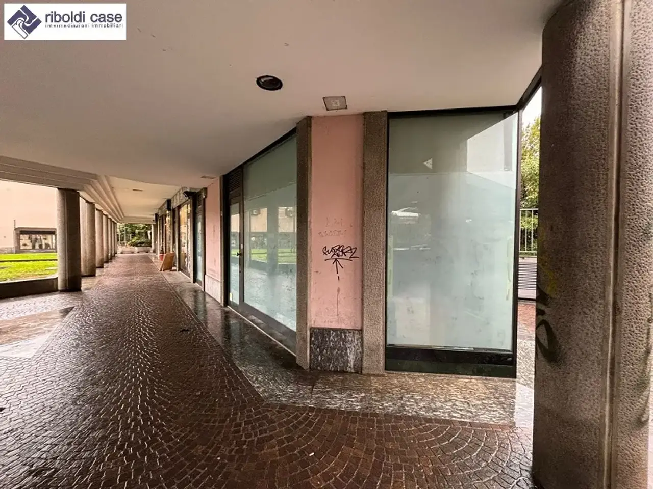 Negozio in , Desio, {3} - Foto 1
