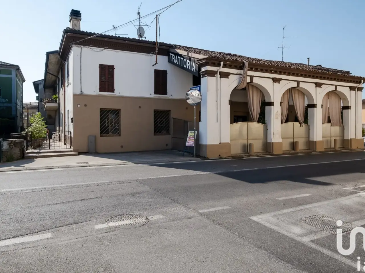 Esercizio commerciale in Via Giuseppe Mazzini, Bassano Bresciano, {3} - Foto 1