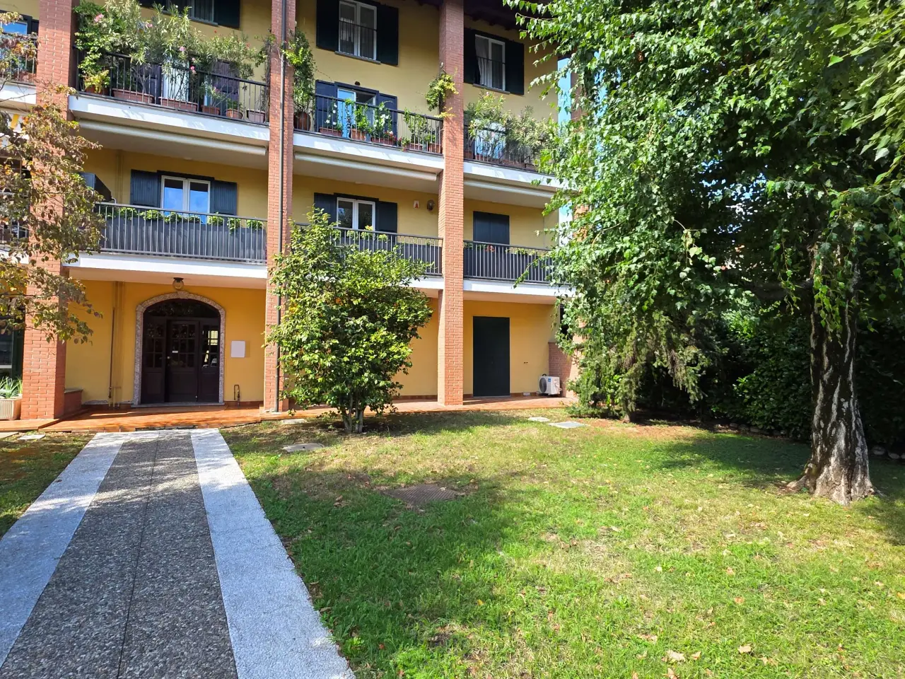 Ufficio in Via Alciato 1, Cantu', {3} - Foto 1