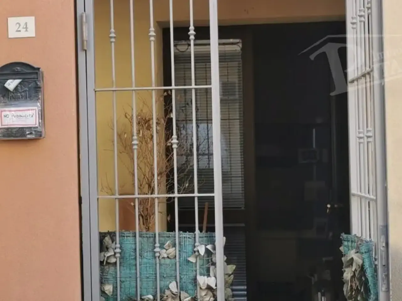 Esercizio commerciale in 
Via Tommaso Pipitone									, 
Marsala									, Marsala, {3} - Foto 1