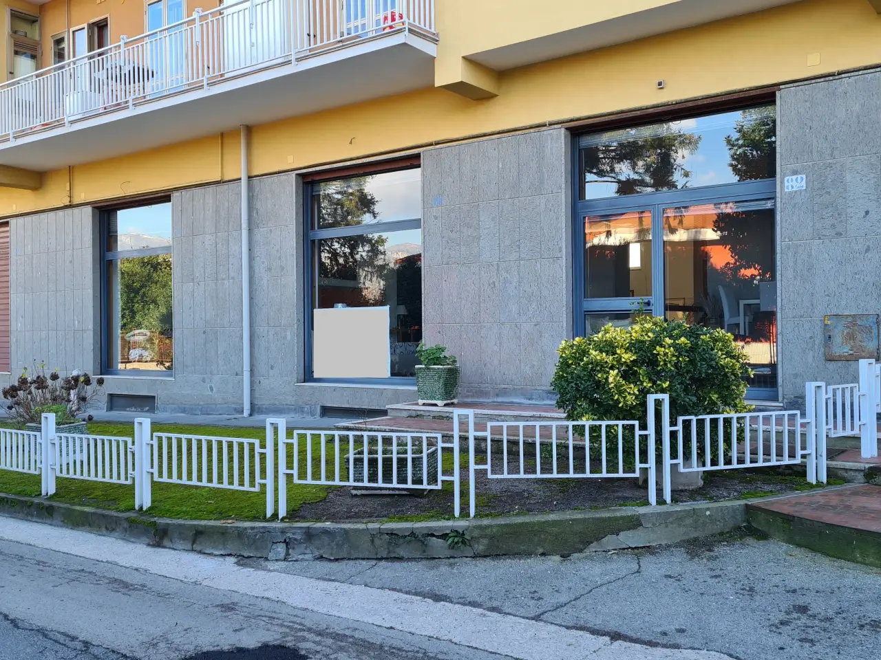 Negozio in Via Calvanese 63, Roccapiemonte, {3} - Foto 1