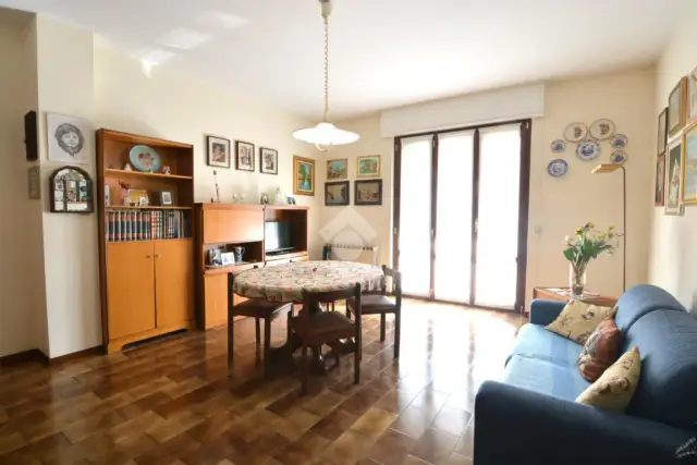 Dreizimmerwohnung in Via Piemonte 11, Bernareggio - Foto 1