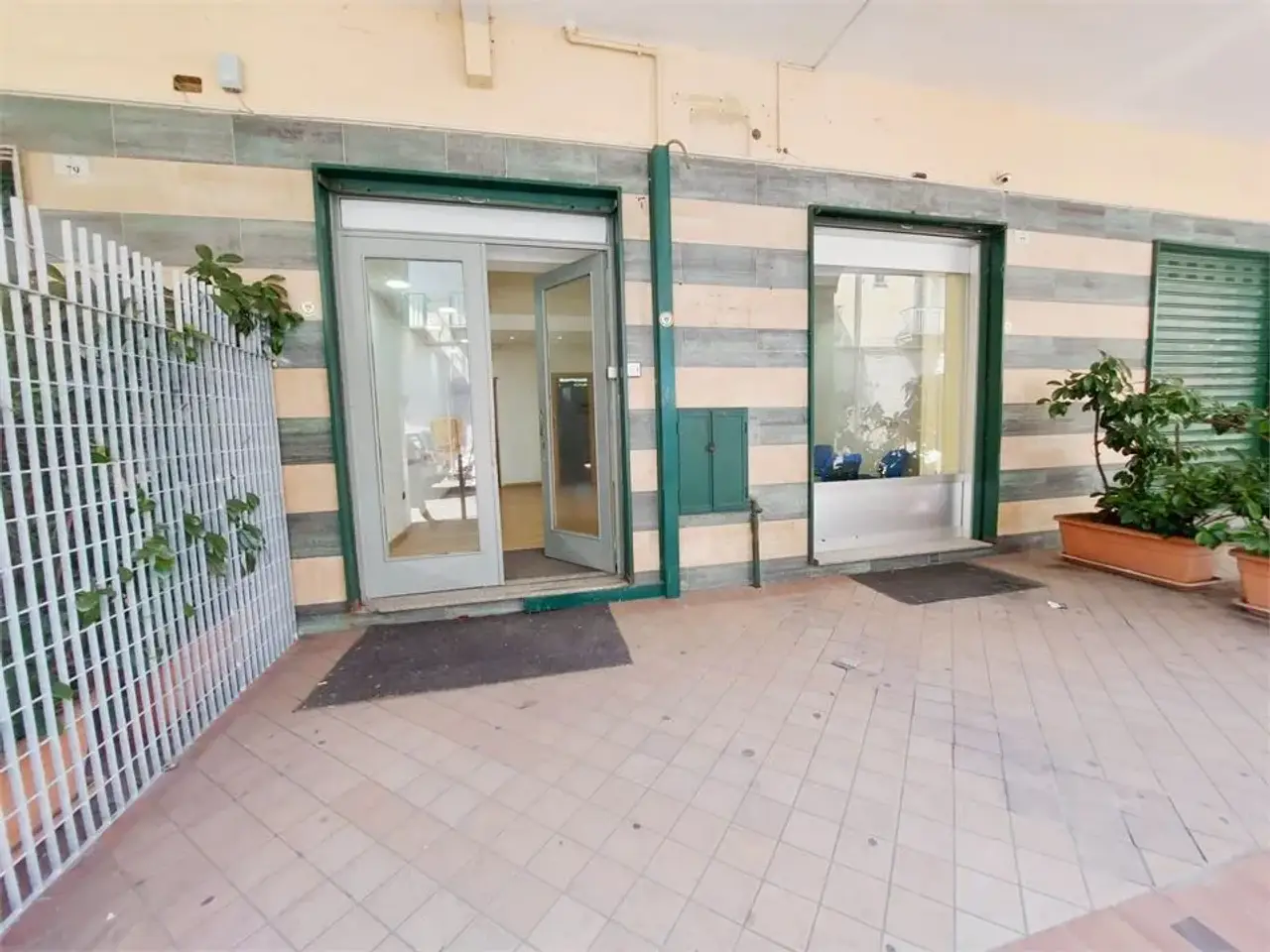 Esercizio commerciale in Via Roma 79, Afragola, {3} - Foto 1