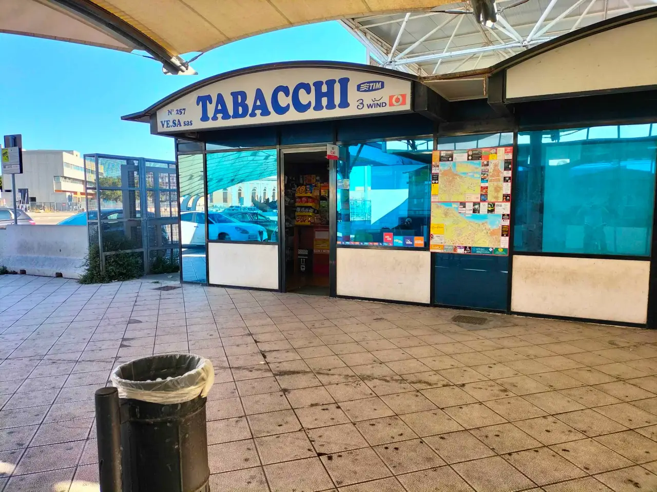 Negozio in Corso Vittorio Veneto, Bari, {3} - Foto 2