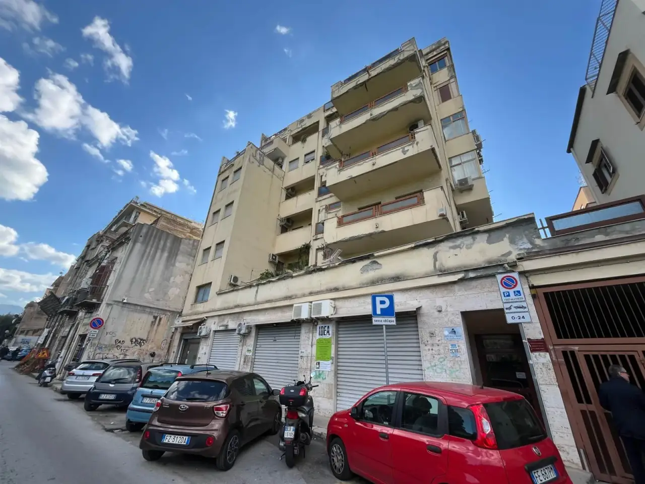 Azienda in Via Serradifalco 78, Palermo, {3} - Foto 1