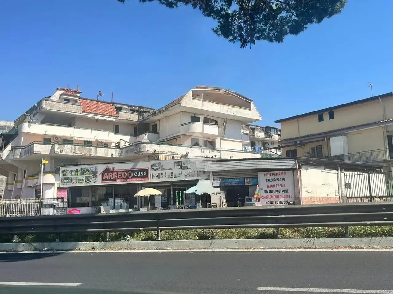 Negozio in Via Circumvallazione Esterna, Melito Di Napoli, {3} - Foto 1