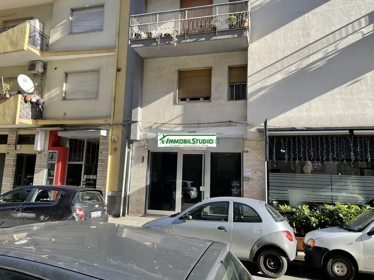Negozio in Via Trevisani, Bari, {3} - Foto 1