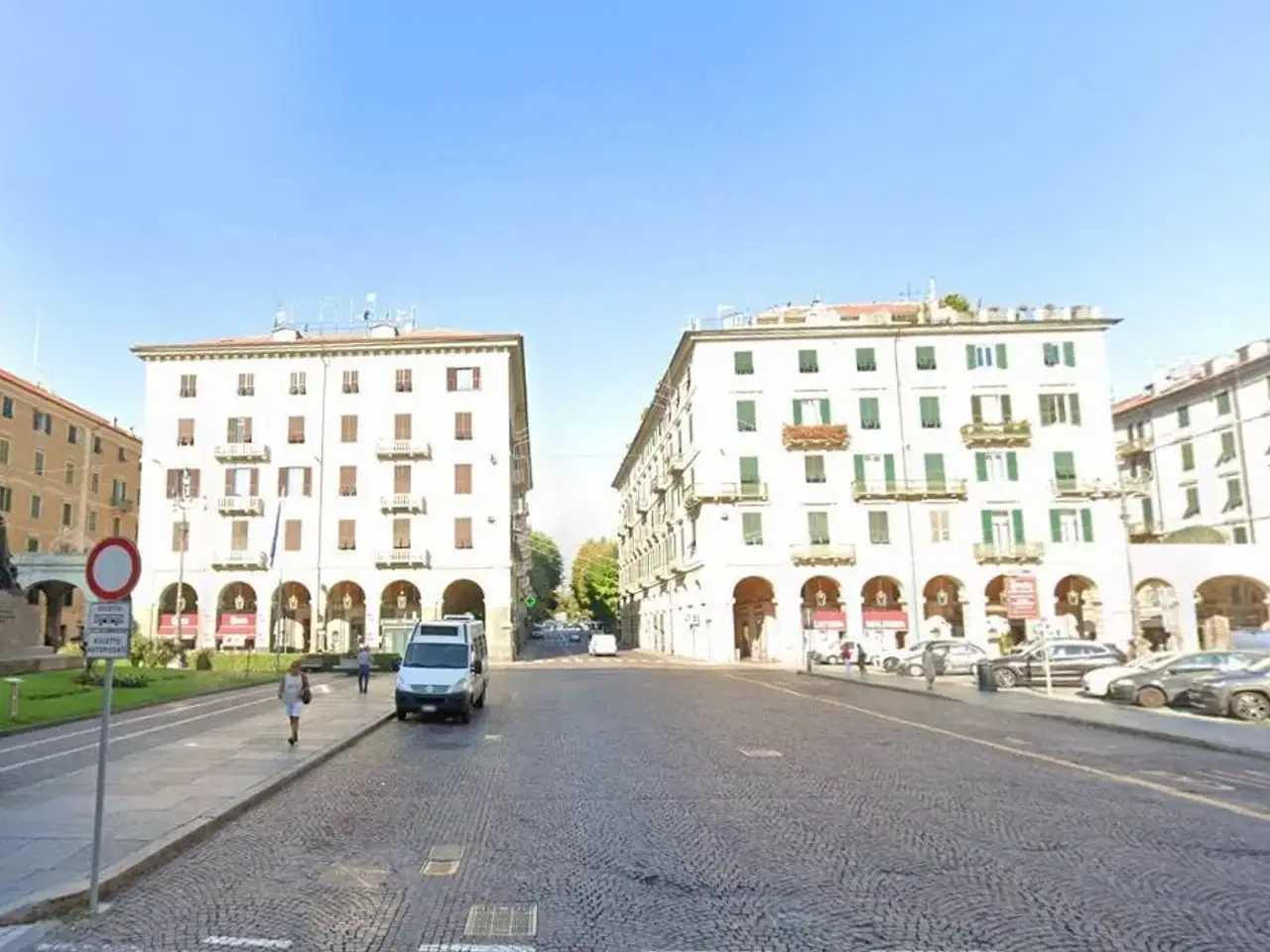 Negozio in Via Paleocapa, Savona, {3} - Foto 2