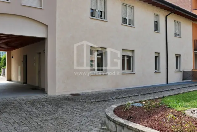 4-room flat in Via Angelo Mazzoldi 139, Montichiari - Photo 1