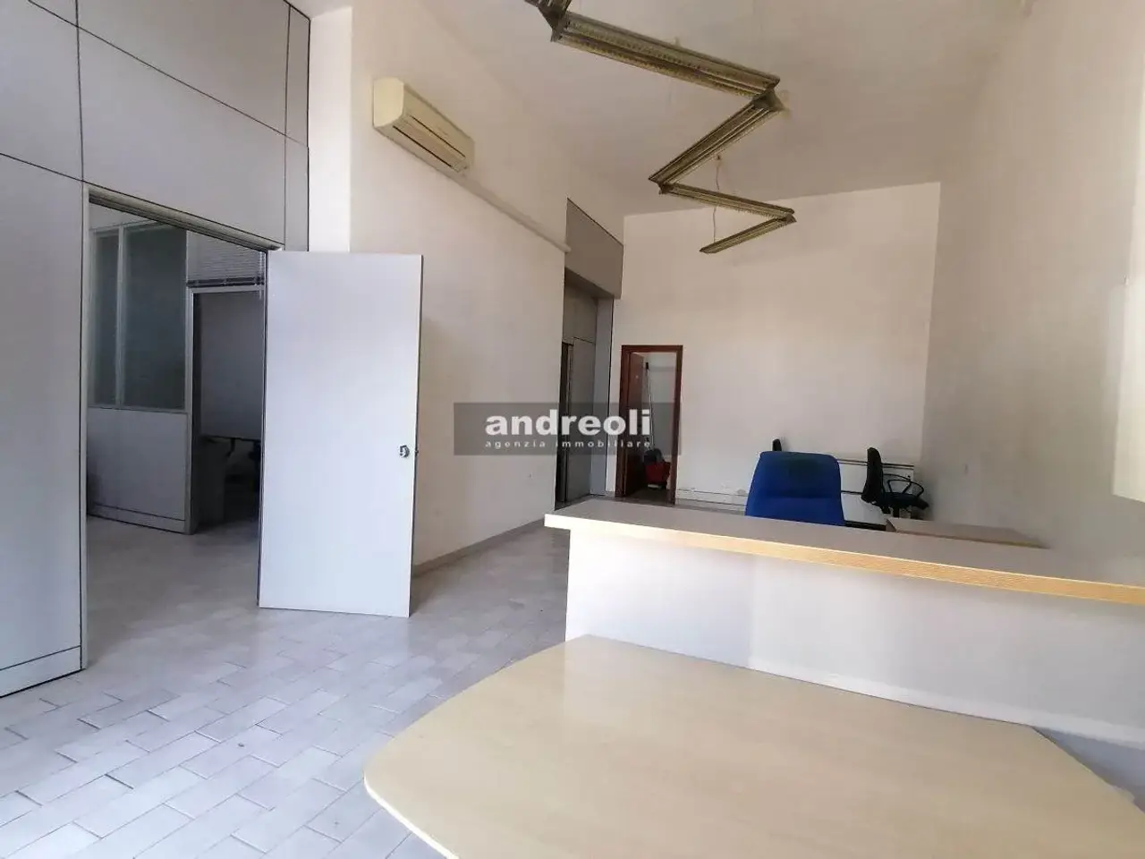 Ufficio in , Jesi, {3} - Foto 1