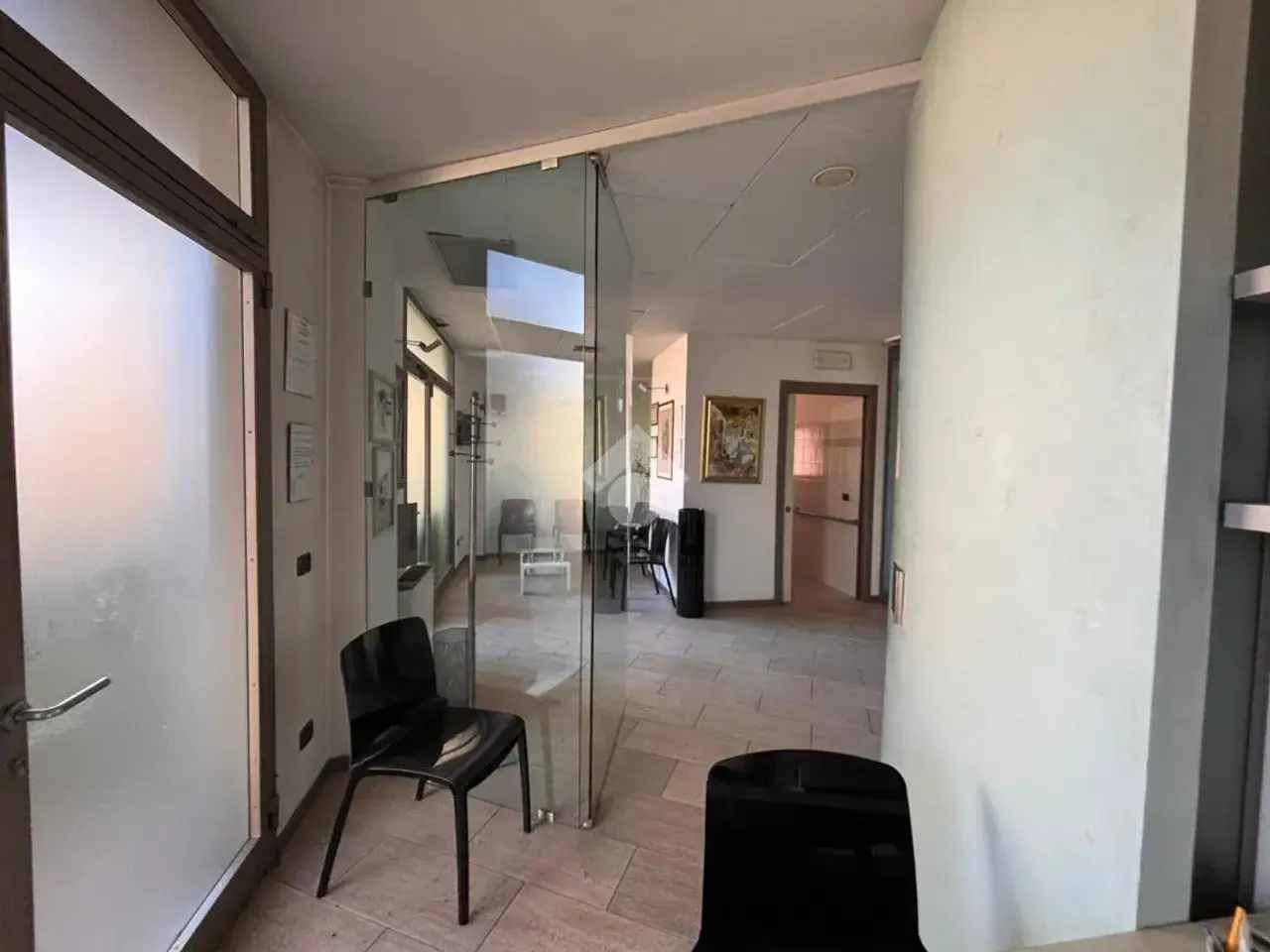 Ufficio in Viale Armando Diaz 228, Montevarchi, {3} - Foto 2