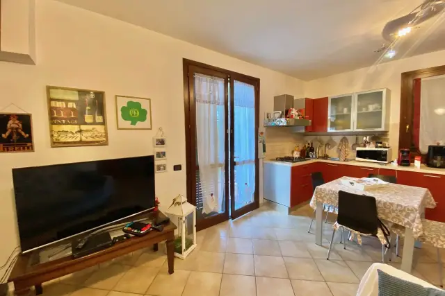 3-room flat, Quarrata - Photo 1