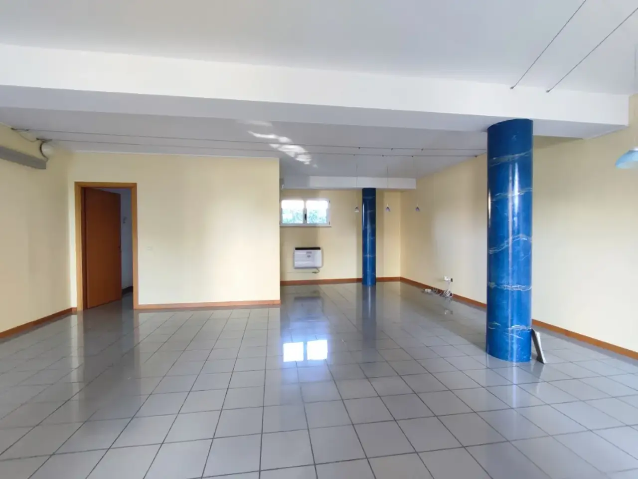 Ufficio in Viale Dante Alighieri, Romano Di Lombardia, {3} - Foto 1