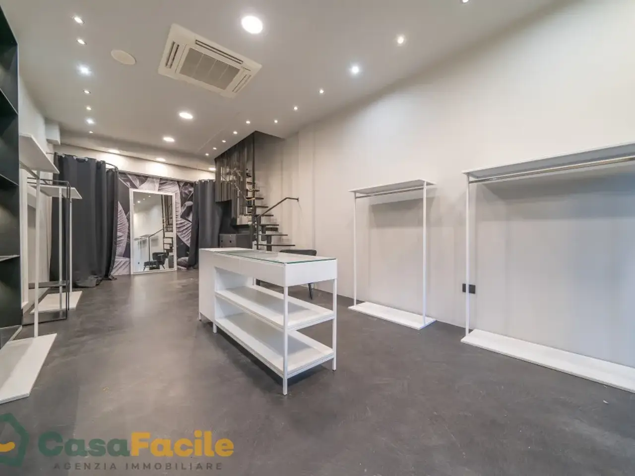 Negozio in Viale Romagna 153, Cervia, {3} - Foto 1