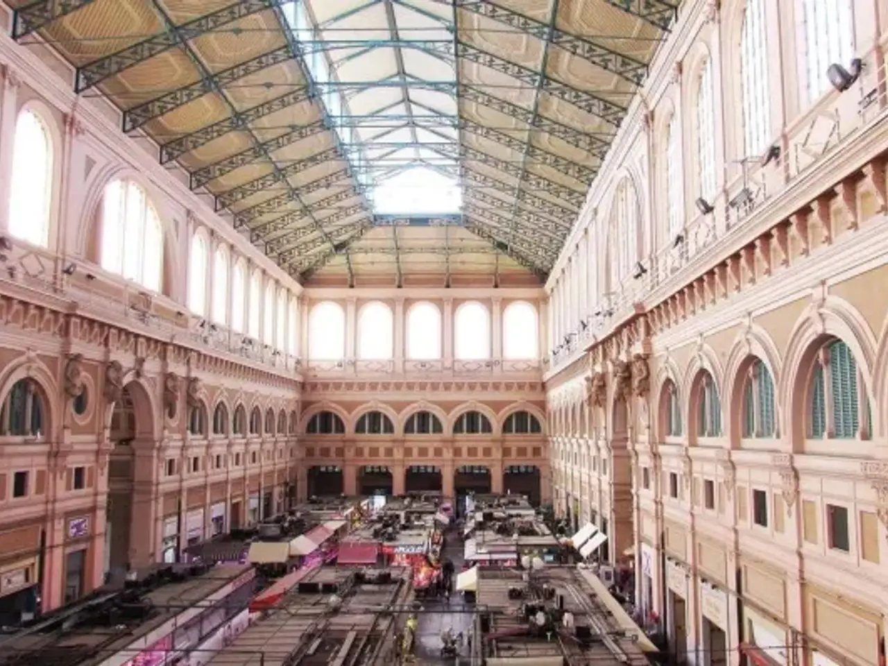 Esercizio commerciale in Via Buontalenti 1, Livorno, {3} - Foto 2
