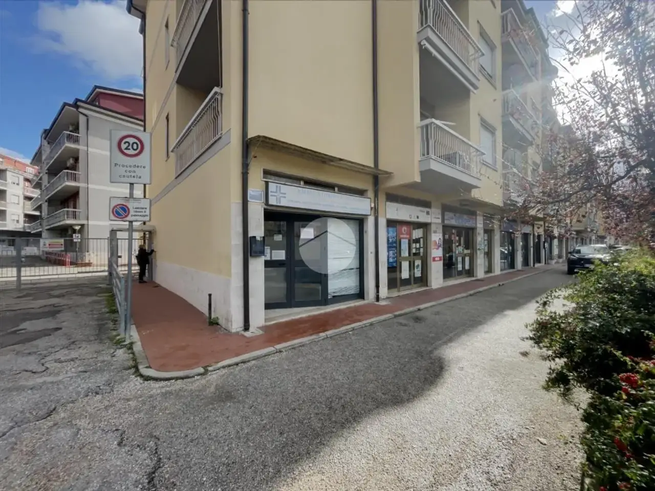 Negozio in Via San Martino 1, Montesarchio, {3} - Foto 2