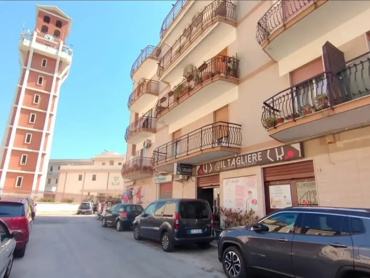 Negozio in Via Privata Rucci Santuario, Bitonto, {3} - Foto 1