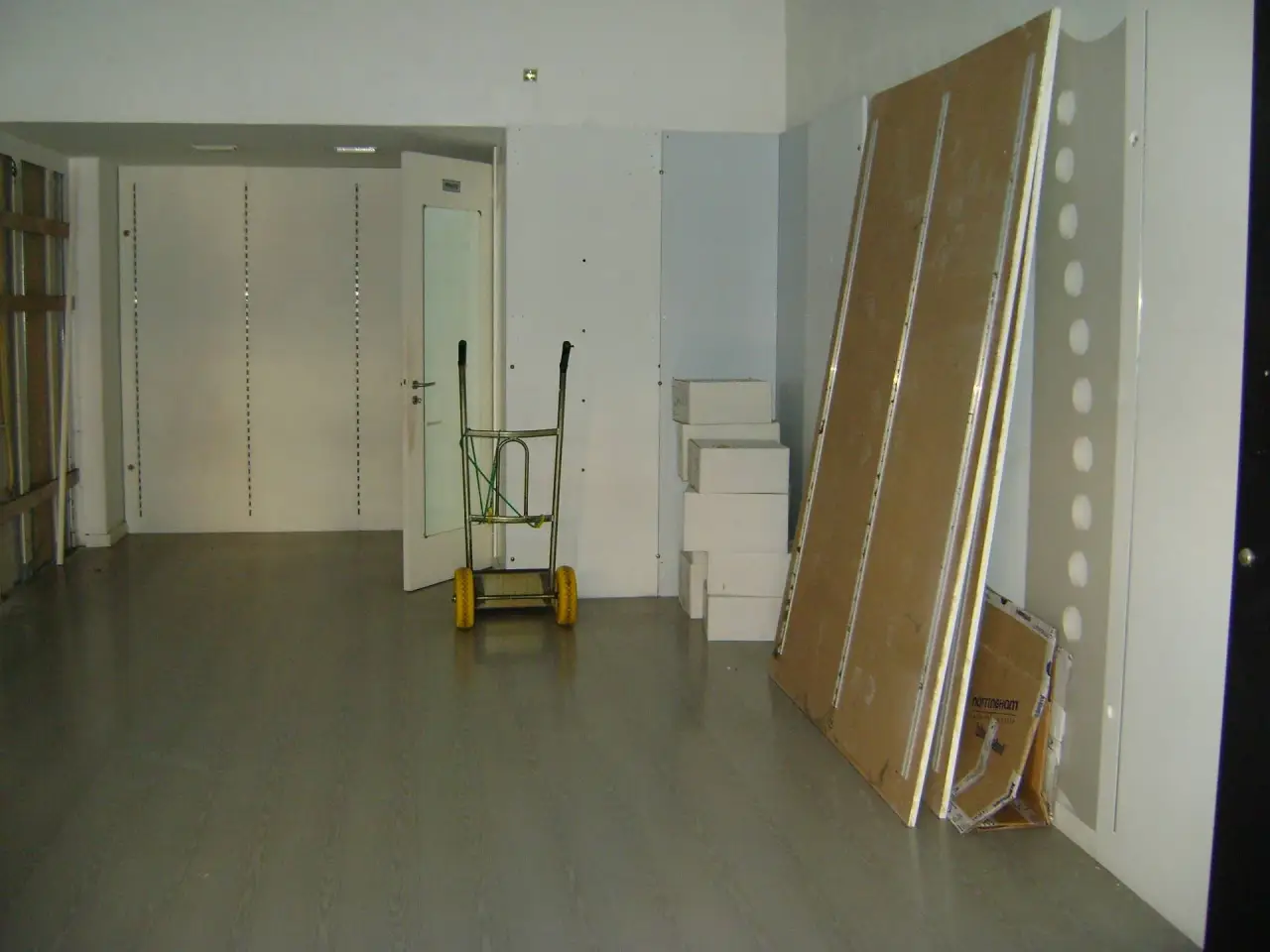 Esercizio commerciale in Via di Franco 1, Livorno, {3} - Foto 2