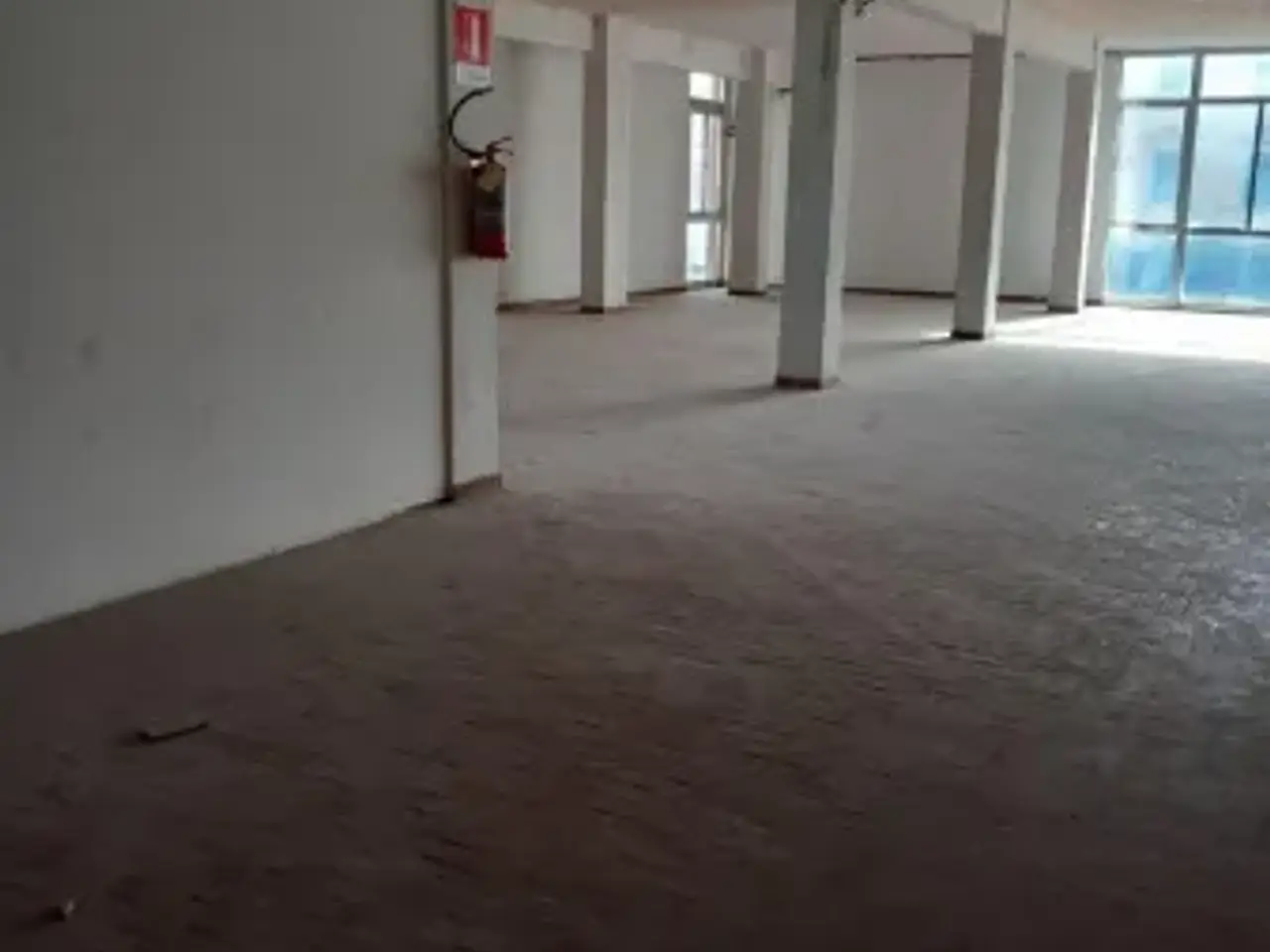 Ufficio in Viale Francesco Petrarca, Livorno, {3} - Foto 1