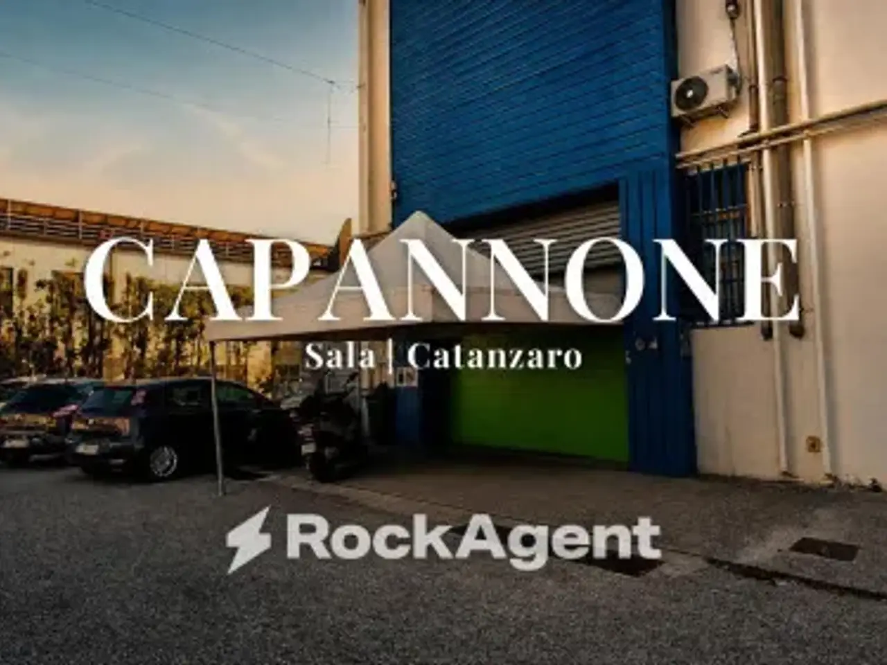 Capannone in Viale Lucrezia della Valle 18, Catanzaro, {3} - Foto 1
