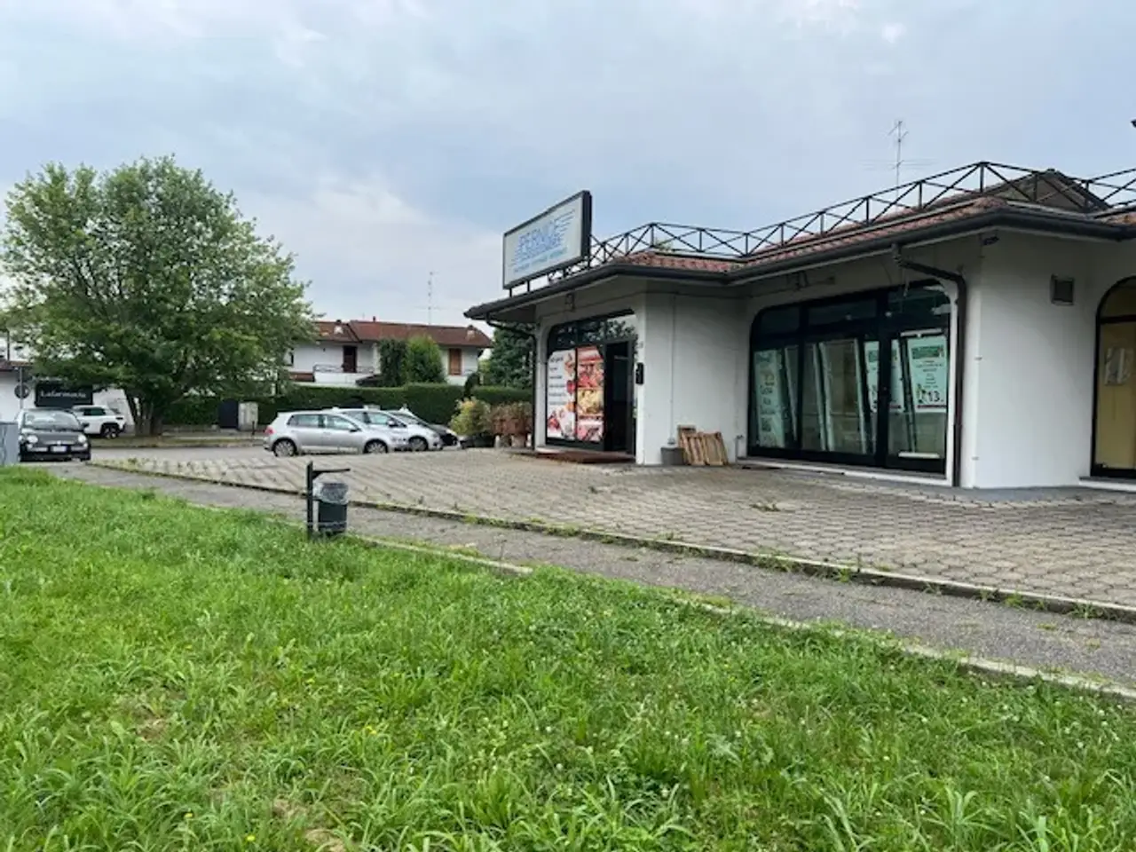 Negozio in Via Corso Europa 19 B, Medolago, {3} - Foto 1