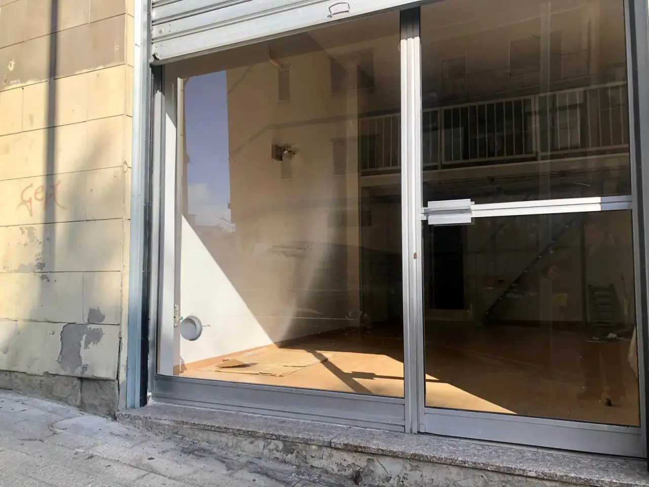 Negozio in Via Felline, Salerno, {3} - Foto 1