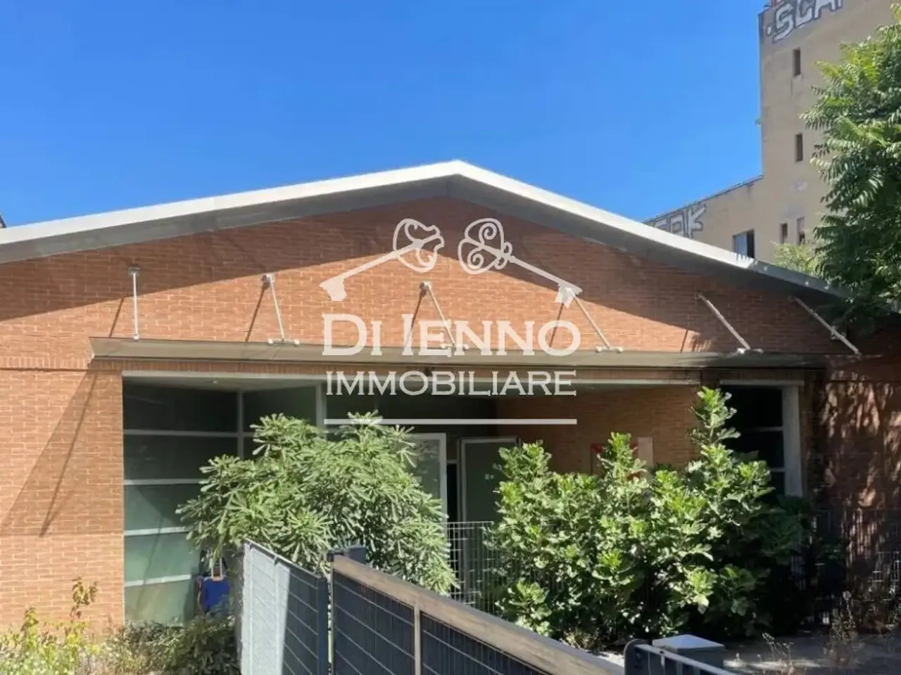 Azienda in Via Assisi 145, Roma, {3} - Foto 1