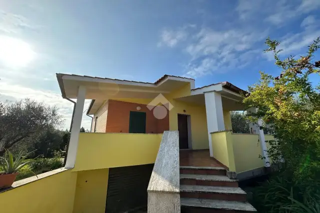 Villa in Via Fossignano, Aprilia - Foto 1