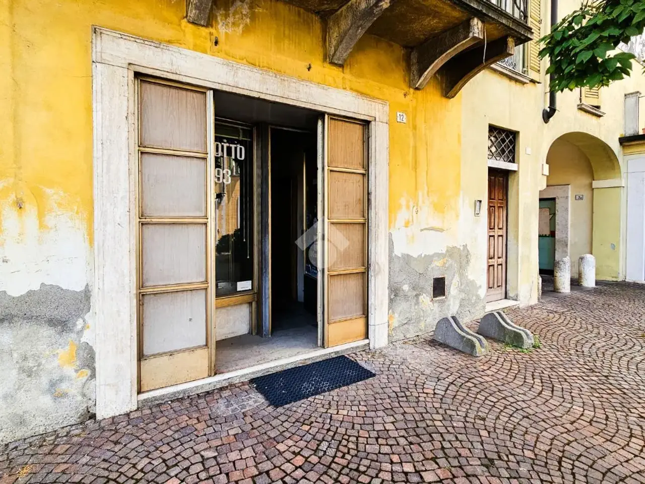 Negozio in Via Giuseppe Garibaldi 11, Verolanuova, {3} - Foto 1