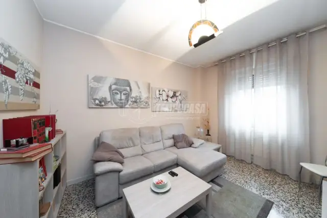 3-room flat in Via Como, Muggiò - Photo 1