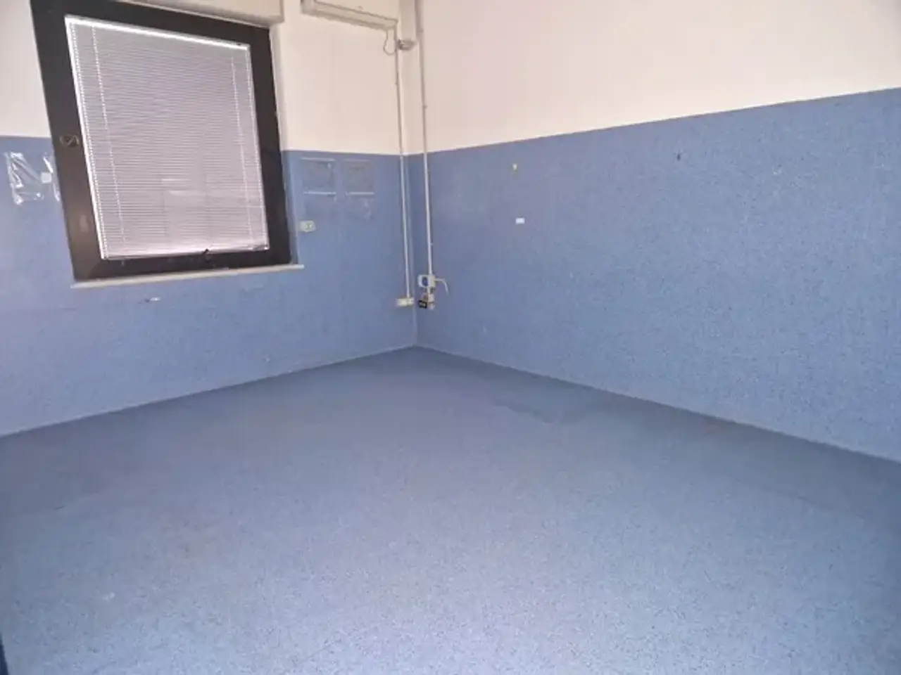 Ufficio in Via Pietro Raimondi , Napoli, {3} - Foto 1