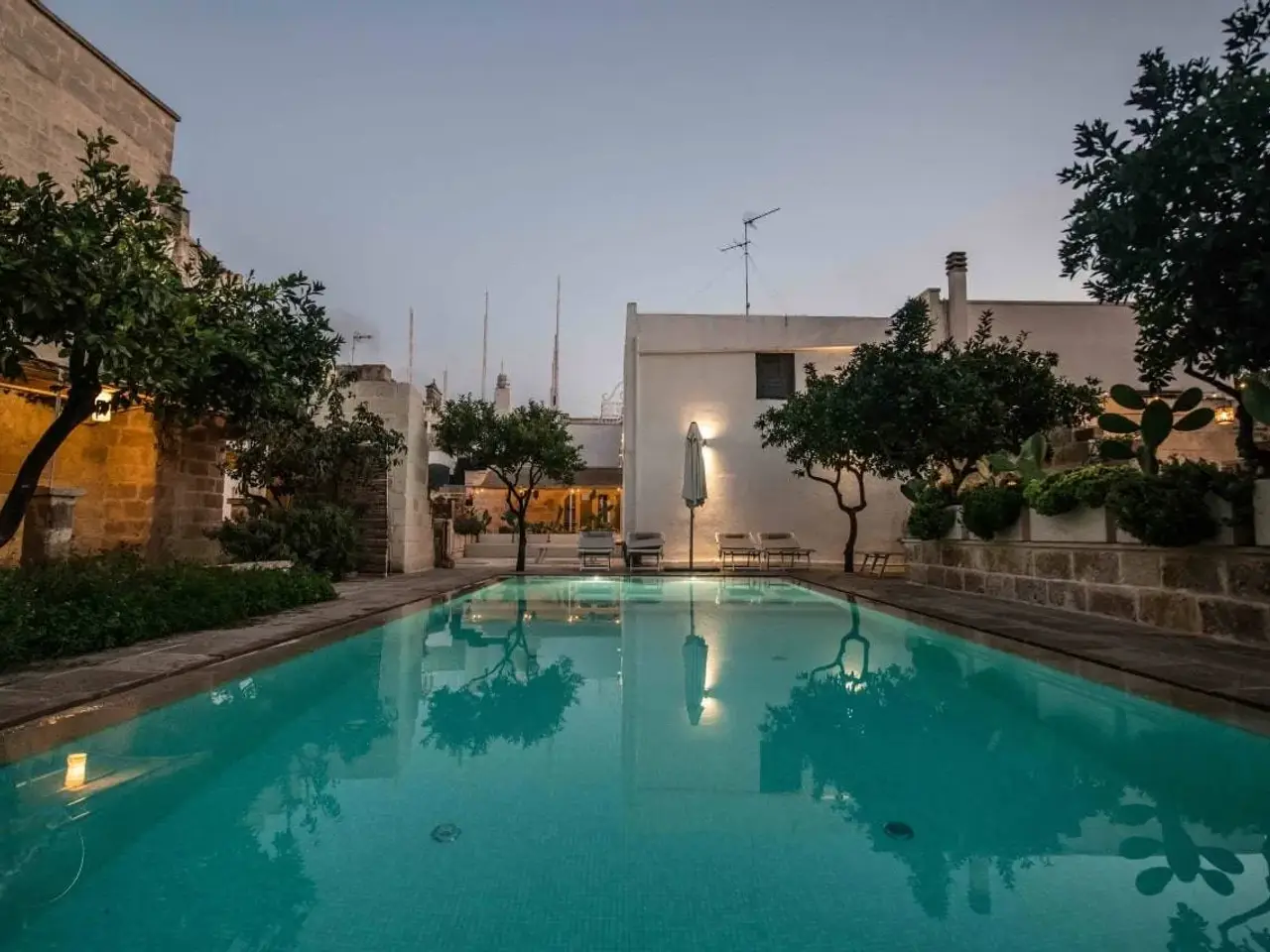 Albergo in Piazza Umberto I - Via Napoli, Ortelle, {3} - Foto 1