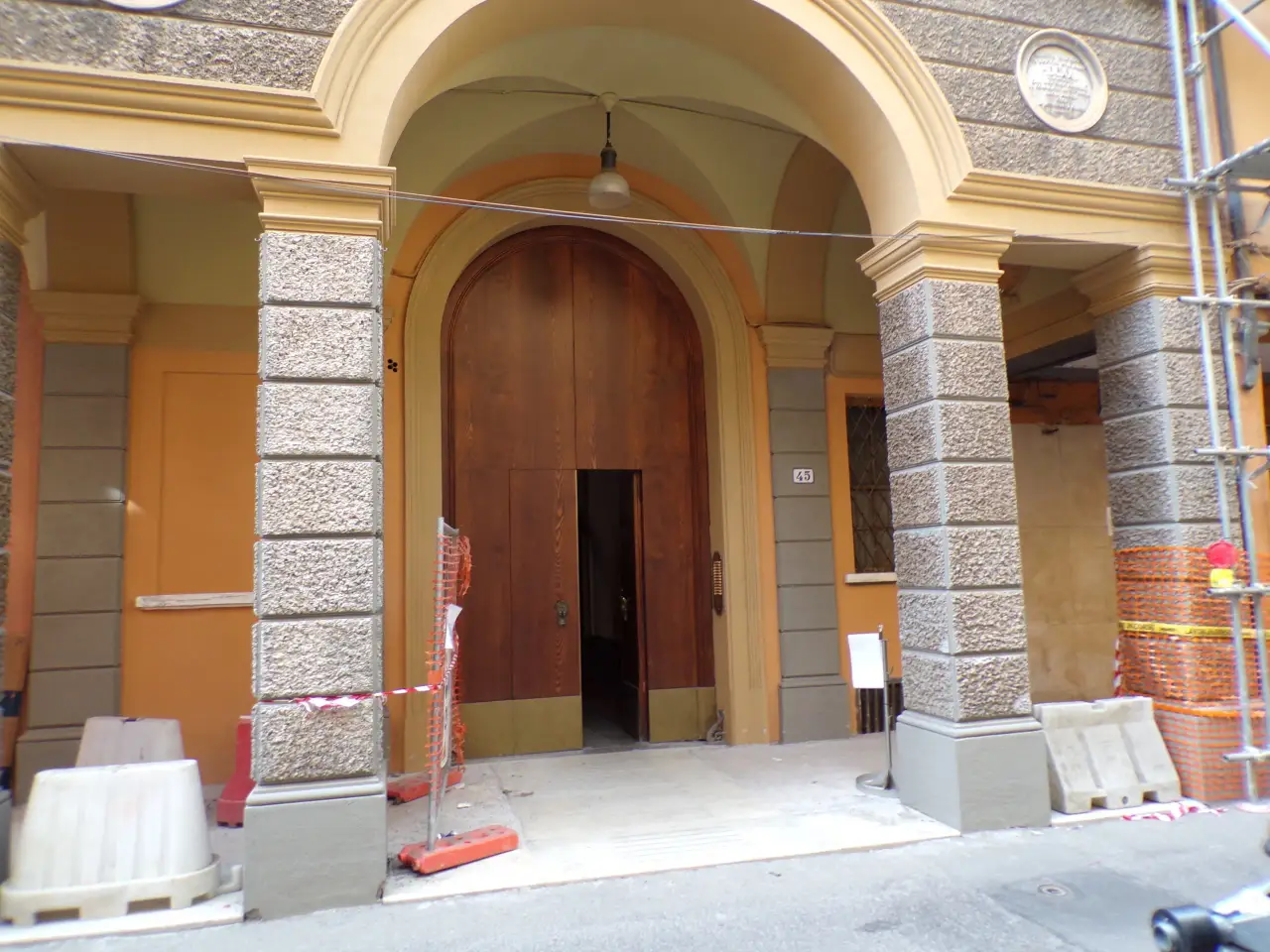 Magazzino in Via Nosadella 45, Bologna, {3} - Foto 2