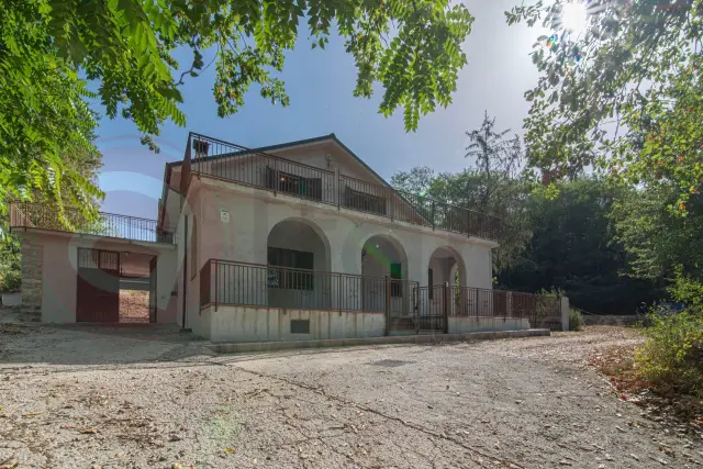 Villa in Via Fontanelle Snc, Arce - Foto 1