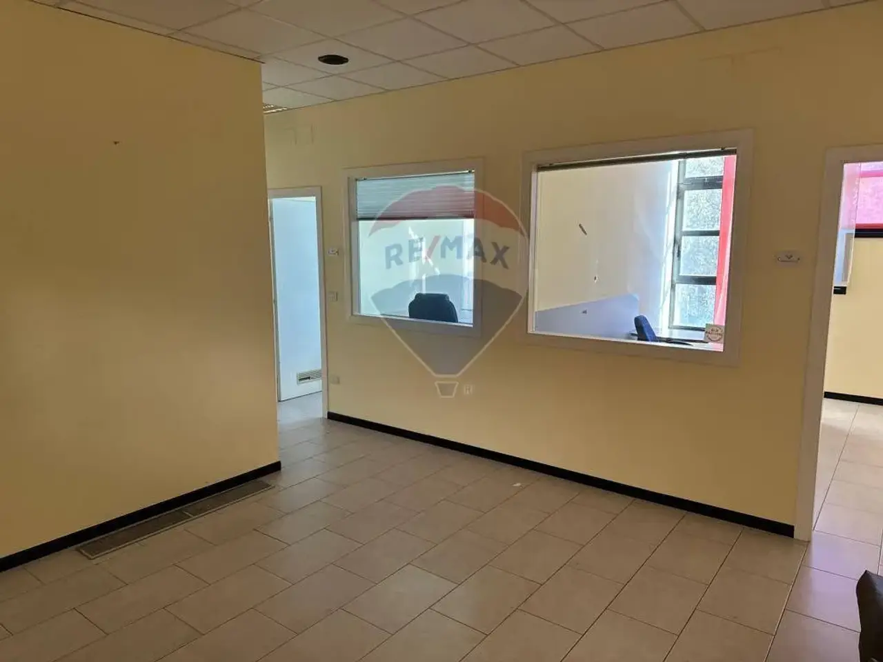 Ufficio in Via Santocchia 94, Foligno, {3} - Foto 2