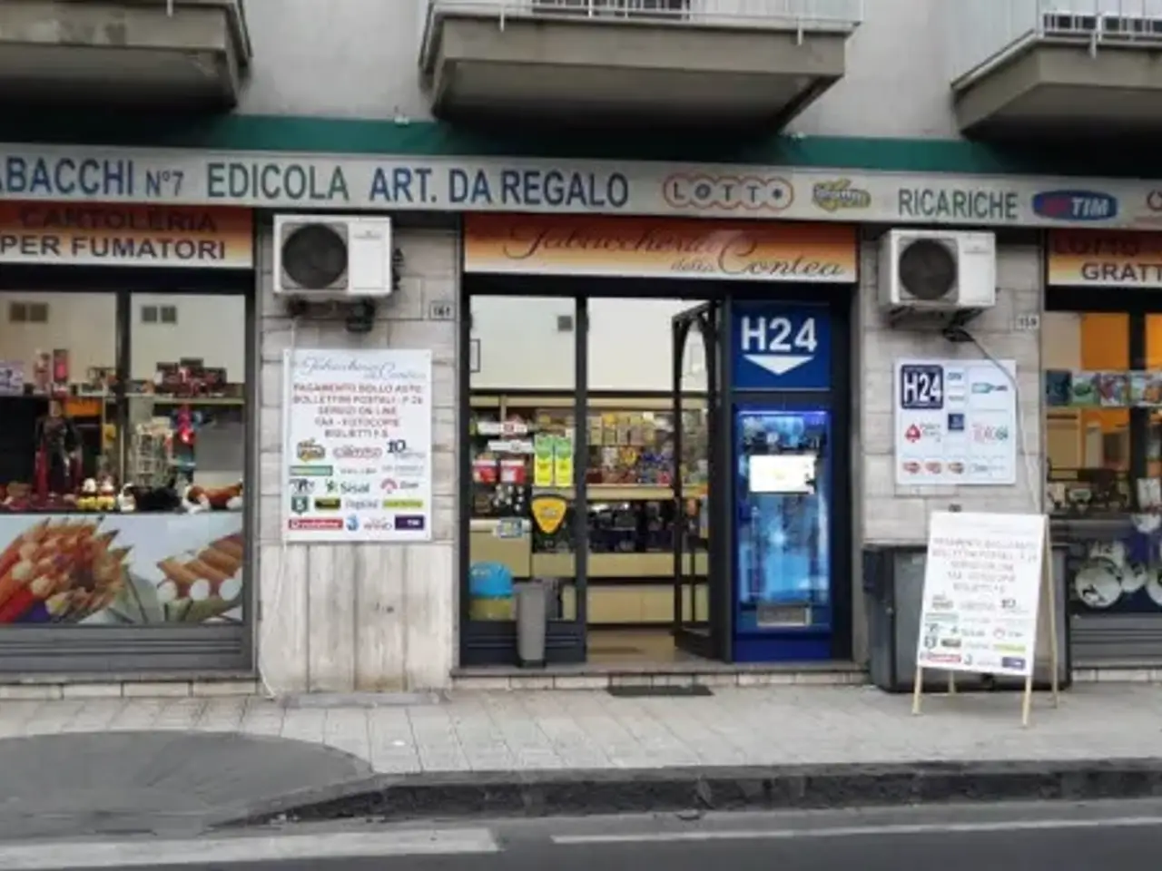 Tabaccheria in Via Siculo Orientale 161, Mascali, {3} - Foto 1