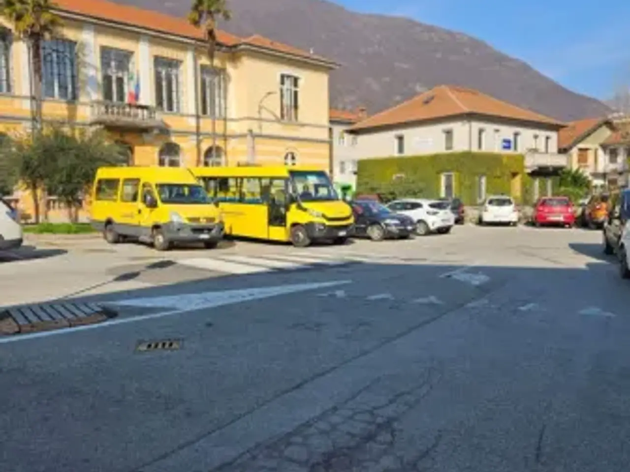 Negozio in Piazza Vittorio Veneto, Gravellona Toce, {3} - Foto 2