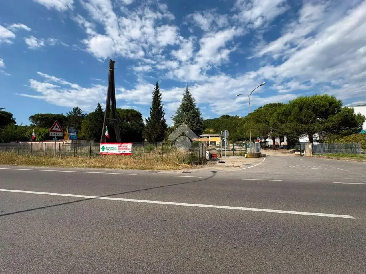 Negozio in Via Lungarno 2241, Terranuova Bracciolini, {3} - Foto 1
