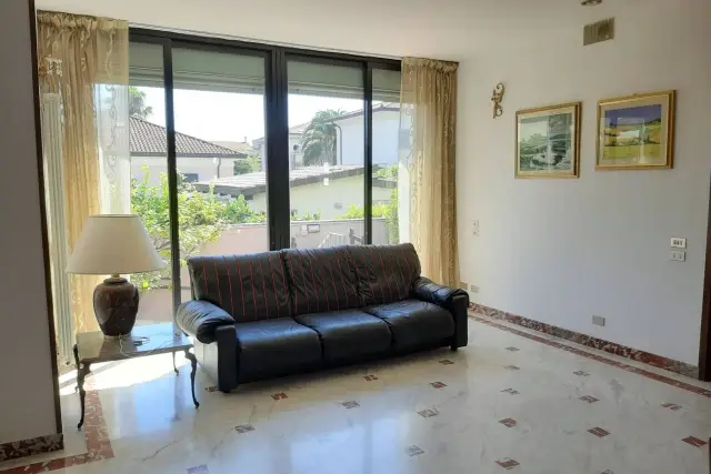 Villa in Via Labindo, Carrara - Foto 1