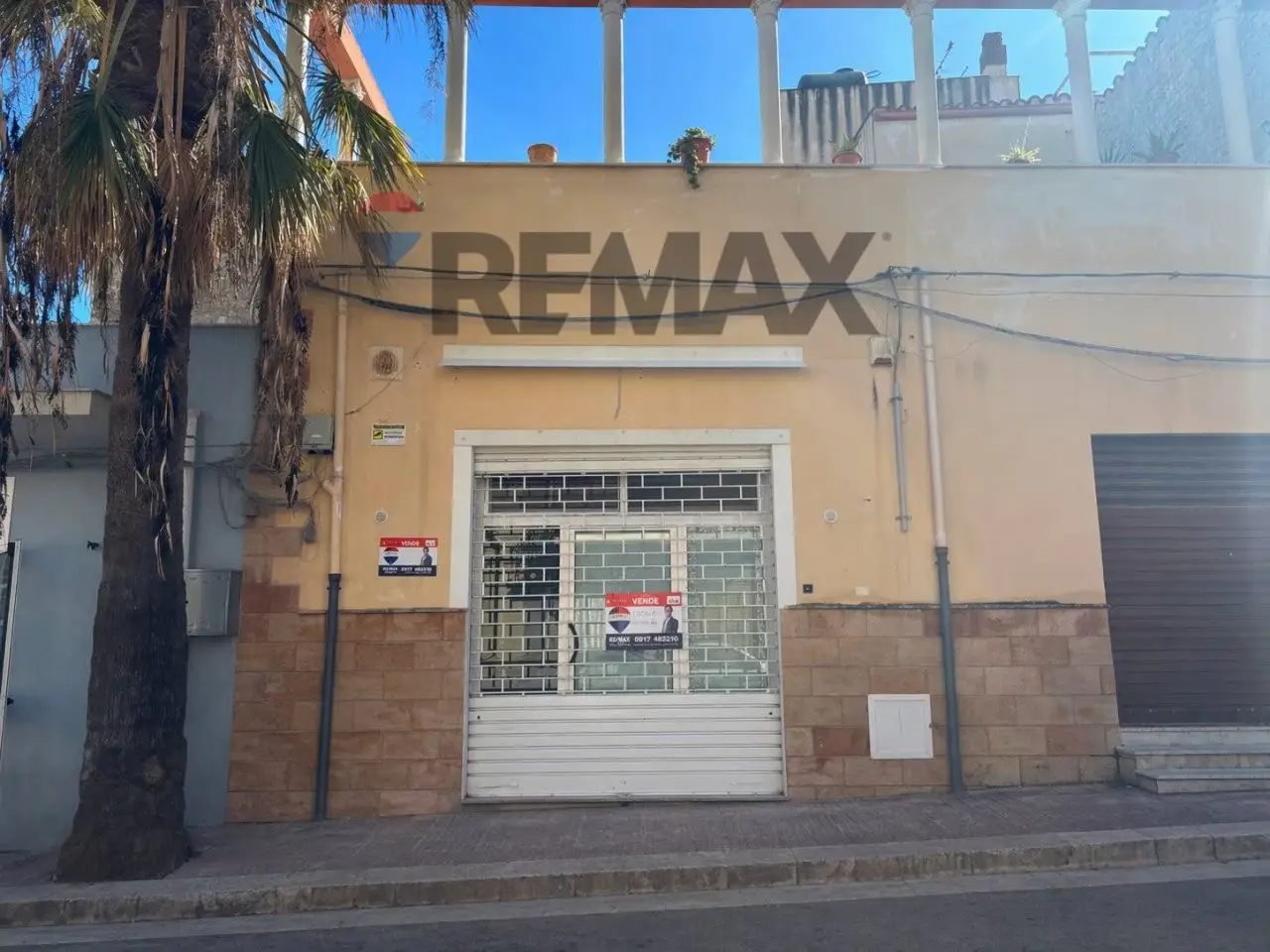 Negozio in Via Vito di Stefano 5, Terrasini, {3} - Foto 1