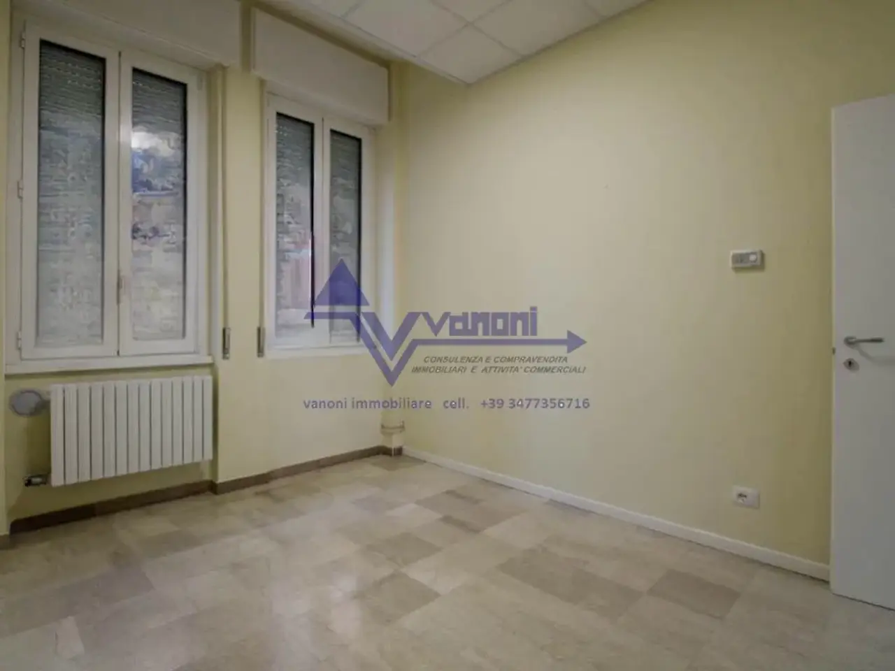 Negozio in Via Ezio Zambianchi, Bergamo, {3} - Foto 1