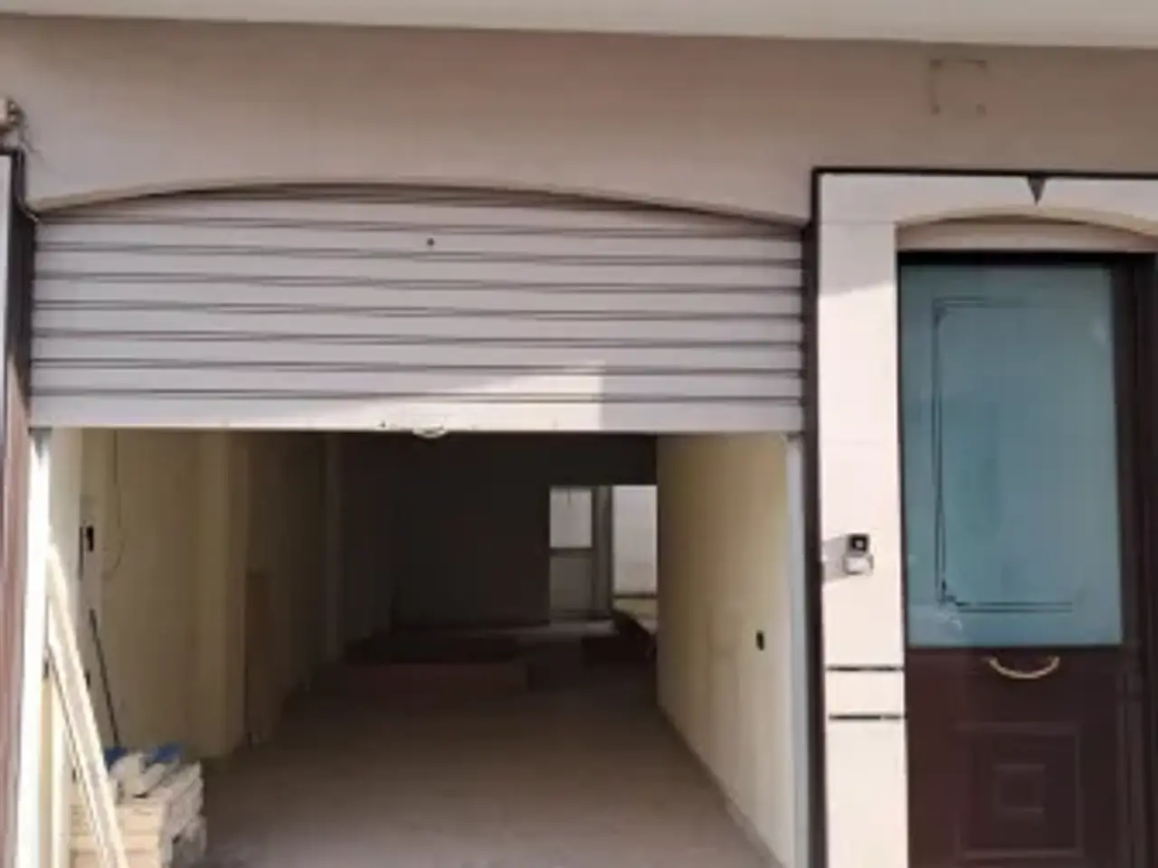 Negozio in Via Giuseppe Garibaldi, Andria, {3} - Foto 1