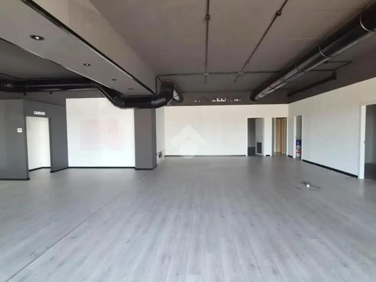 Negozio in Viale del Lavoro 41, San Martino Buon Albergo, {3} - Foto 2