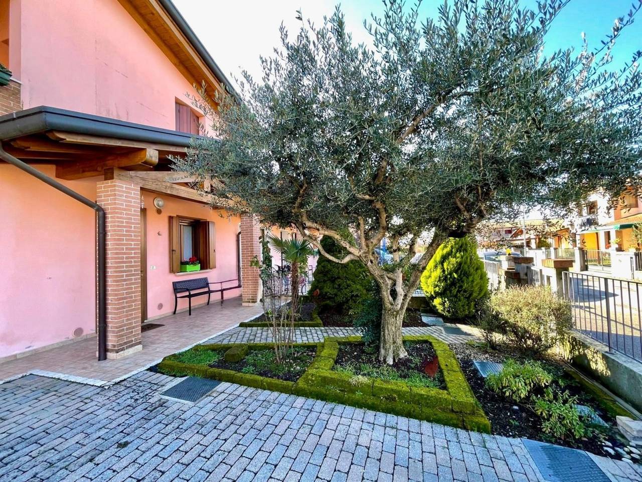 immagine annuncio 1 di 15