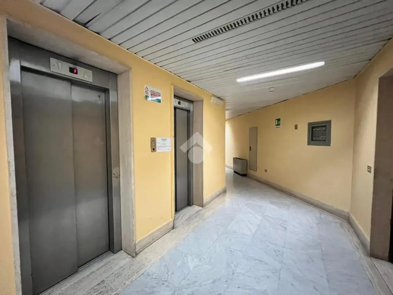 Ufficio in Via Taddeo da Sessa 1, Napoli, {3} - Foto 2