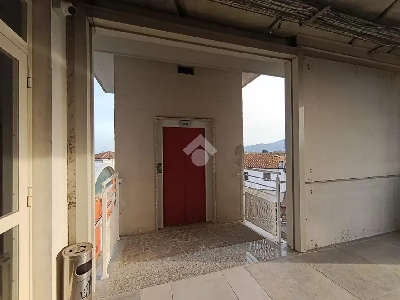 Negozio in Via Statale 170, Quarrata, {3} - Foto 2