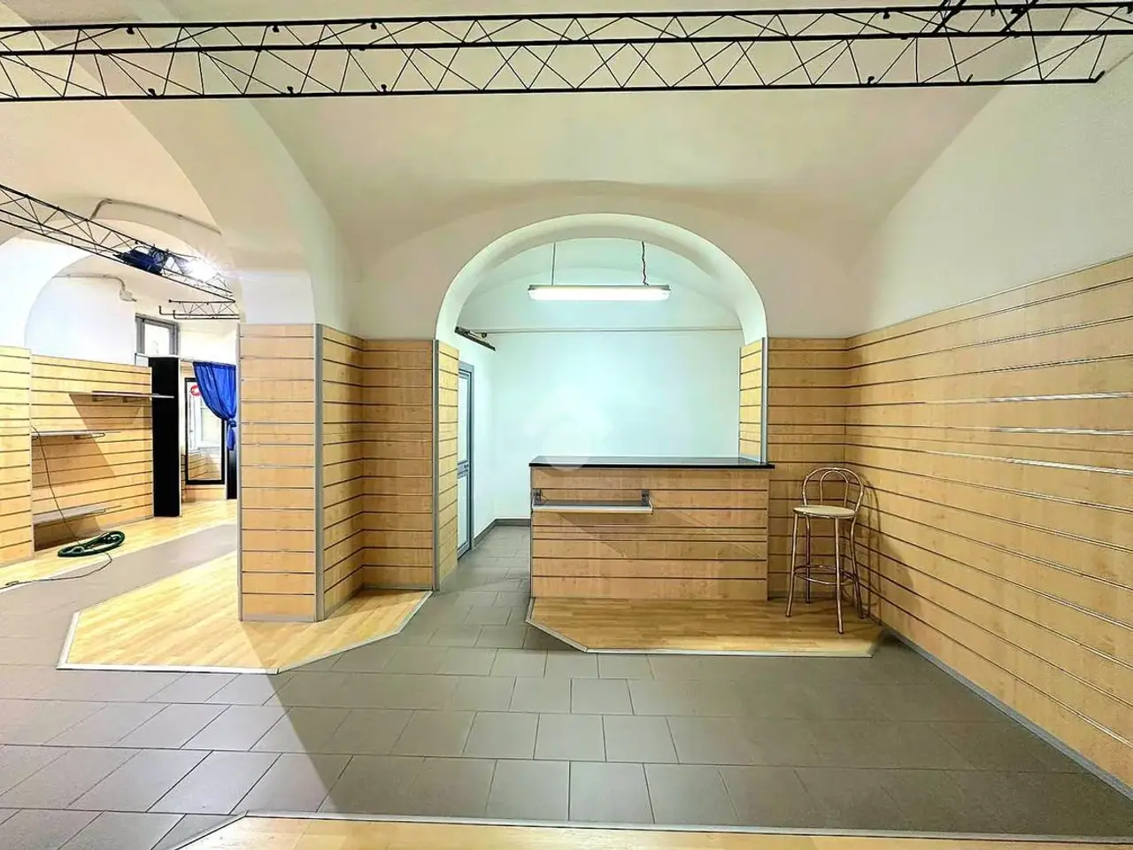 Negozio in Corso Agostino Ricci 18, Savona, {3} - Foto 1
