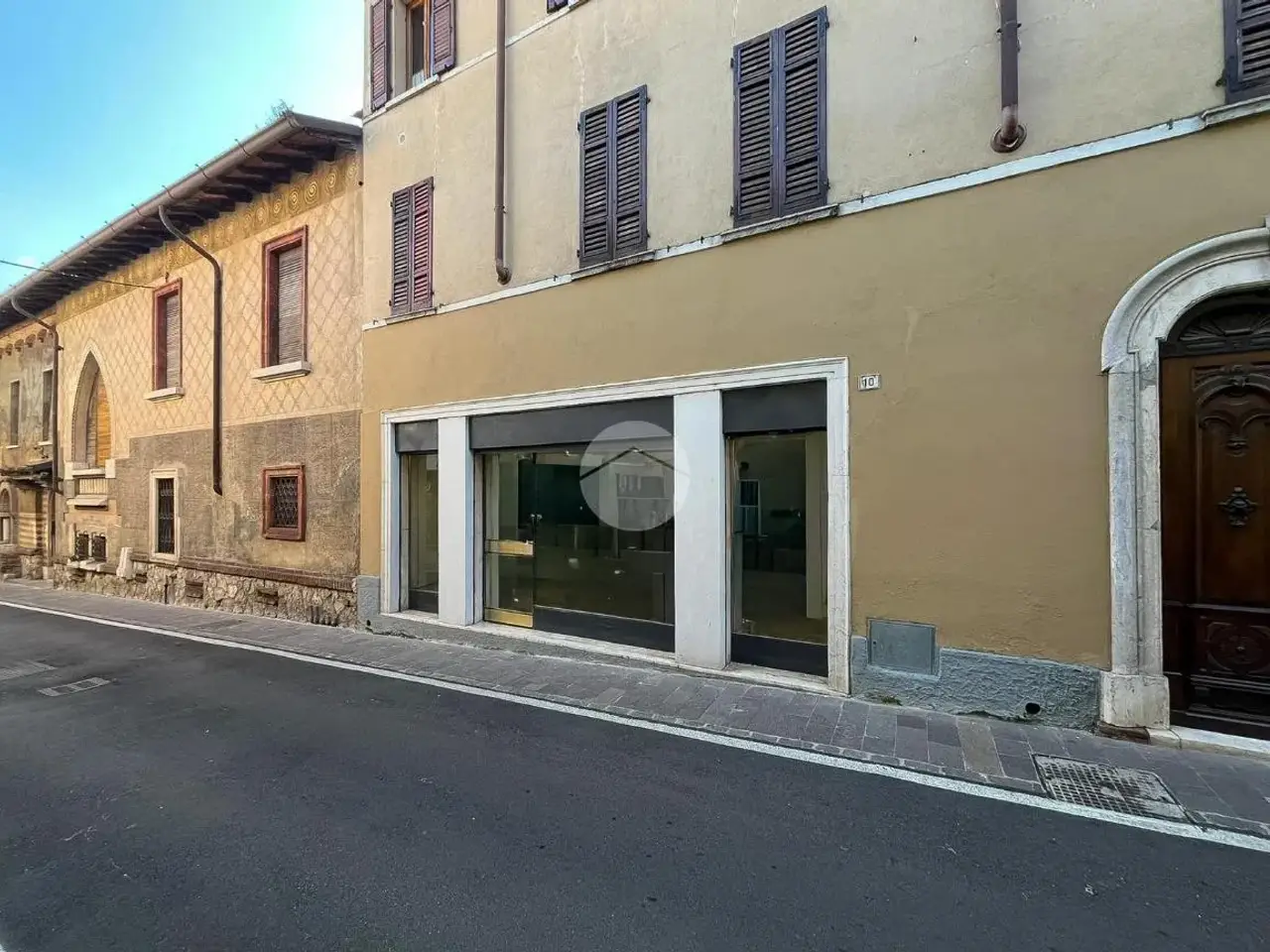 Capannone in Piazza S. Luigi 6, Castiglione Delle Stiviere, {3} - Foto 1